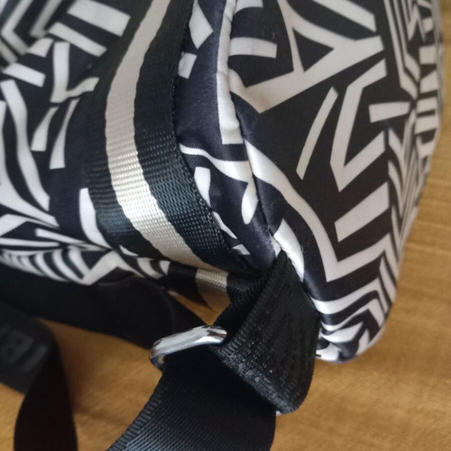 A To Z Greek shoulder bag, black and beige, large multifunctional