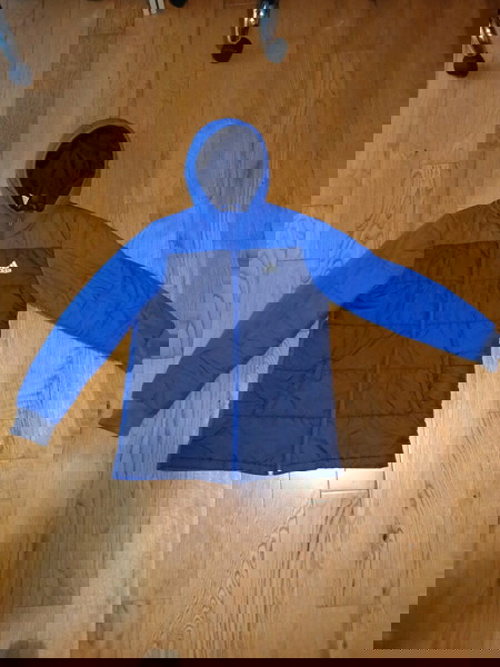 Μπουφαν adidas σε φοβερή κατασταση