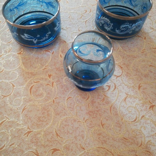 Decorative vases like new, set of 3 with gold finish