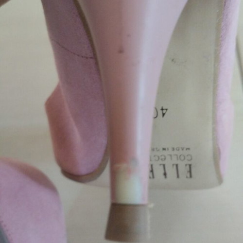 Ellen pink pumps used with some defects, size 40