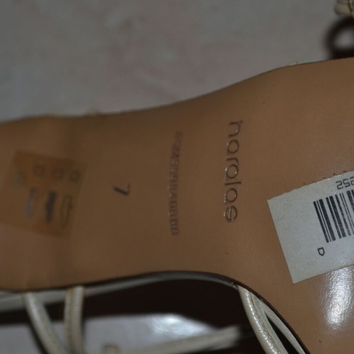 Haralas cream sandals like new, summer sugar color