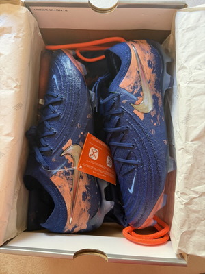 Nike Phantom 6 Elite FG football boots new, size 45, blue