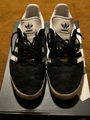 Adidas Originals Gazelle men's athletic shoes used, size 44.5, black-white