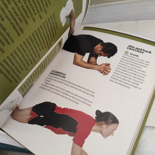The Official British Army Fitness Guide like new, English