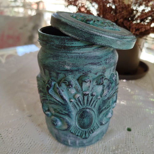 Decorative vase with lid handmade, like new, upcycled glass art