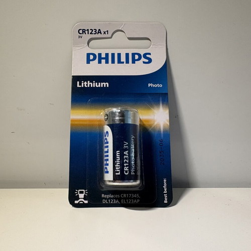 Leica Z2X film camera with Kodak Gold film and Philips battery
