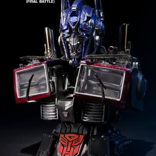 Optimus Prime Bust Final Battle Edition like new with light-up eyes