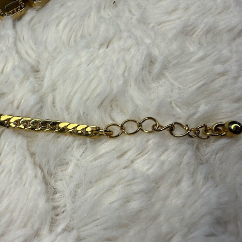 Quo Vadis jewelry set new with necklace and bracelet