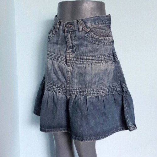 Дънкова пола Denim Kiss & Co с волани като нова