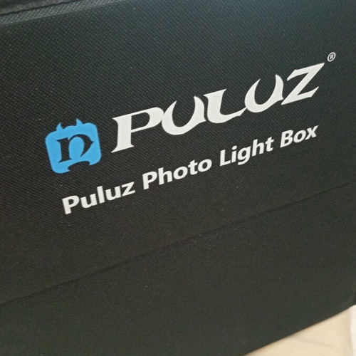 Puluz Portable Photo Studio with LED, like new