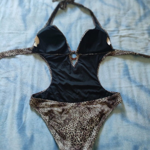 Bilitis women's swimsuit new, size S/M, leopard print