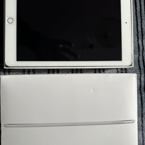 Tablet i pad Air 2 32 GB cellular used, silver