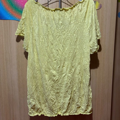 Crinkled yellow blouse used, size XXL