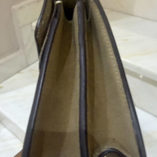Leather shoulder bag like new, beige