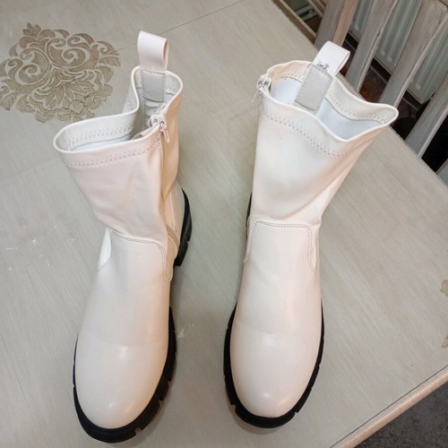 Voi and noi white boots size 39 like new, unworn