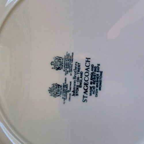 Decorative collectible Johnson Brothers plate from England like new