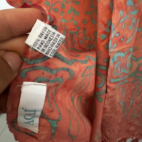 Pareo coral with turquoise ethnic motifs and fringes like new