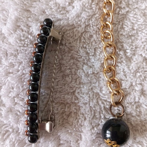 Handmade jewelry new, large necklace and black-gold hair clamer