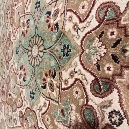 Rug 2x3 new with earthy colors and antistatic threads