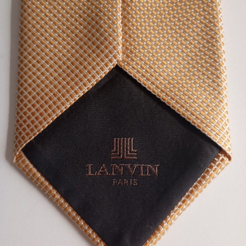 Lanvin silk tie like new, gold cream color