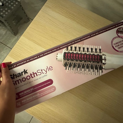 Shark SmoothStyle Heated Brush & Smoothing Comb new in box