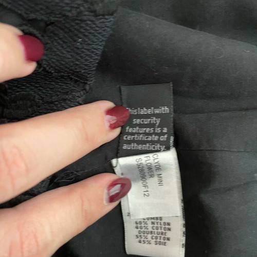 Diane Von Furstenberg skirt size S like new, blue, silk lining