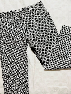 Mango pants like new, size 36, black and white pattern