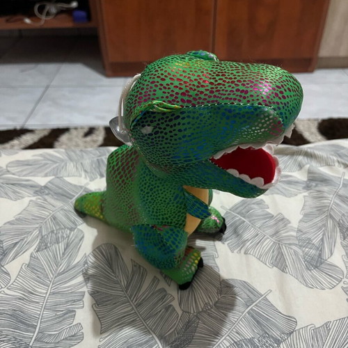Stuffed teddy dinosaur like new, green with small details