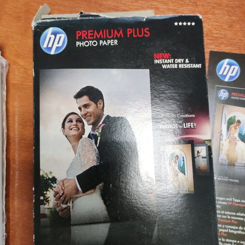 HP photo paper 10x15 like new, 56 sheets