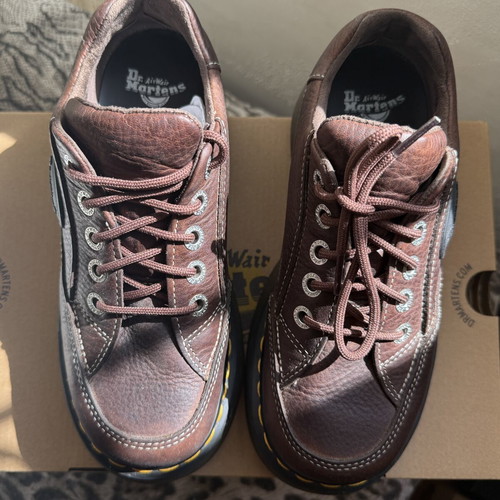 Dr. Martens Buzz brown leather boots UK 4