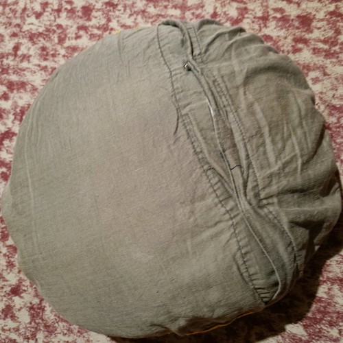 Pillow very old with embroidery diameter 40cm
