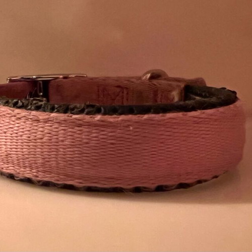 Dog collar used in pink color with leather lining