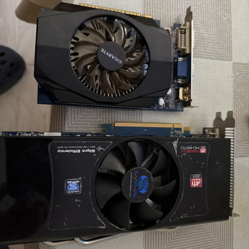 Gigabyte Nvidia 2GB DDR3 and ATI Radeon 4870HD 1GB DDR5 graphics cards used, pack of 2