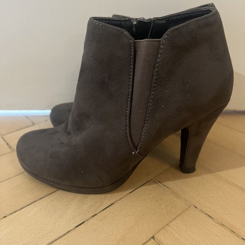 Two pairs of boots size 36, black and beige