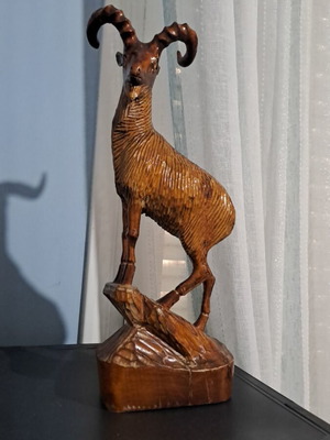 Vintage decorative ram 1980 used