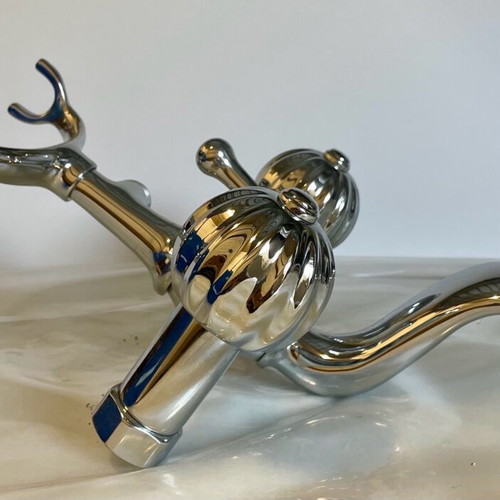 California chrome bathtub faucet