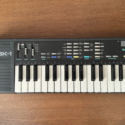 Casio SK-1 Sampling Keyboard like new with original box