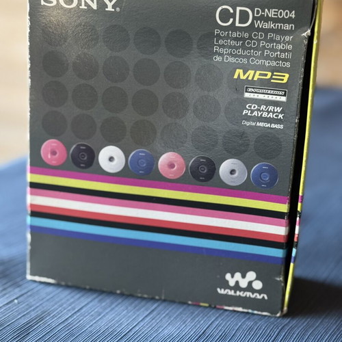 Sony D-NE004 CD Walkman new, portable MP3 player