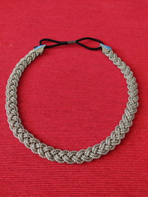 Metal hair clip like new with braid design