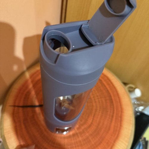 Portable USB Blender like new with LED display