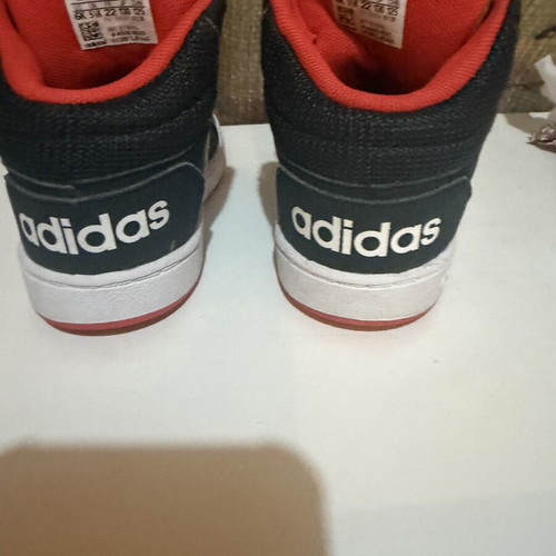 Adidas toddler shoes size 5.5 EU 22