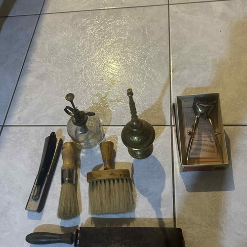 Barber items used, vintage set of 7 pieces with Solinger razor