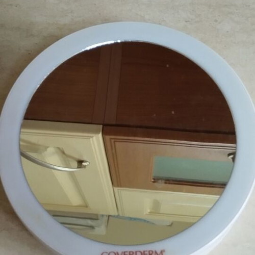 Coverderm Beauty Mirror double-sided illuminated like new