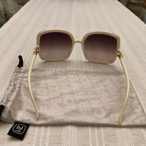 Vonzipper Alotta oversized vintage sunglasses new, white with golden details