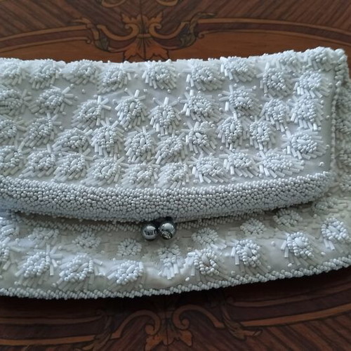 Vintage white beaded satin clutch bag like new