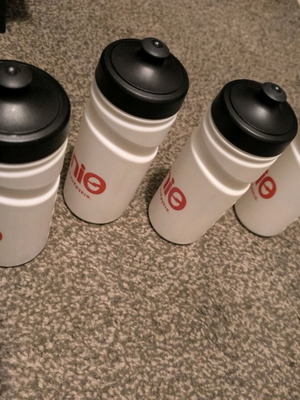 Plastic water bottles new, set of 4