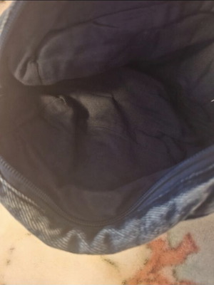 Hello Kitty Pouch like new