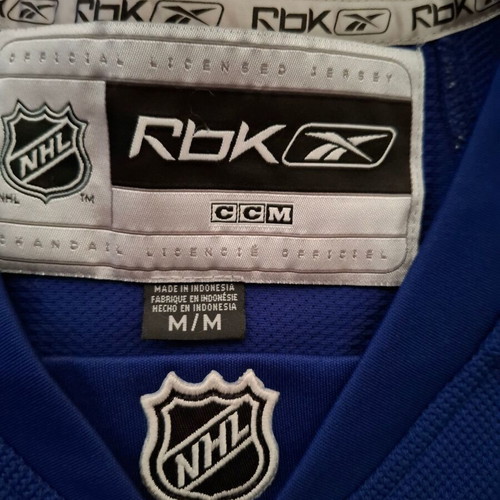 Toronto Maple Leafs Reebok CCM NHL hockey jersey size M in good condition