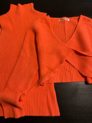 Adina jacket set with t-shirt size S/M like new, orange