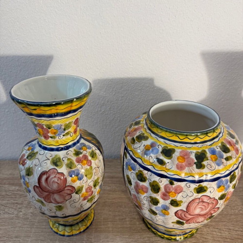 Hand-painted majolica vases used, set of 3